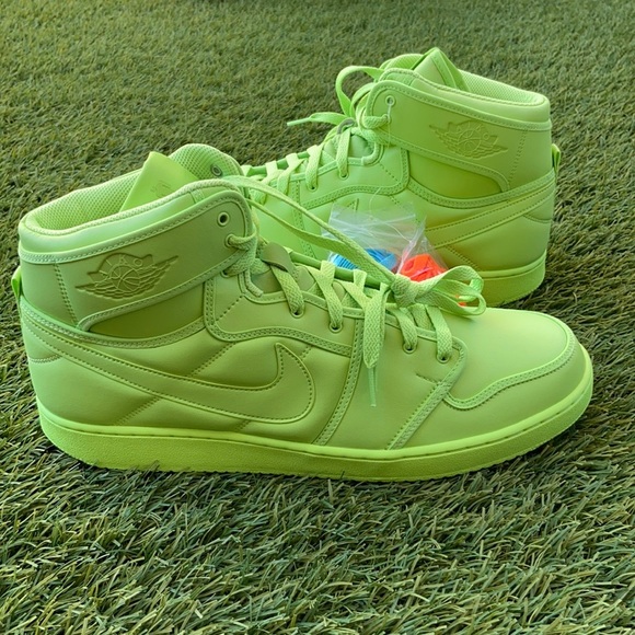 billie eilish nike jordan